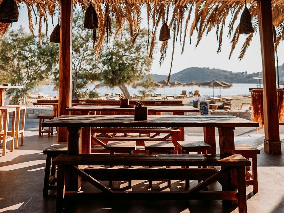 Η γνωστή σεφ Γωγώ Δελογιάννη αναλαμβάνει να σερβίρει το ελληνικό καλοκαίρι στο πιάτο μας στην Ίο