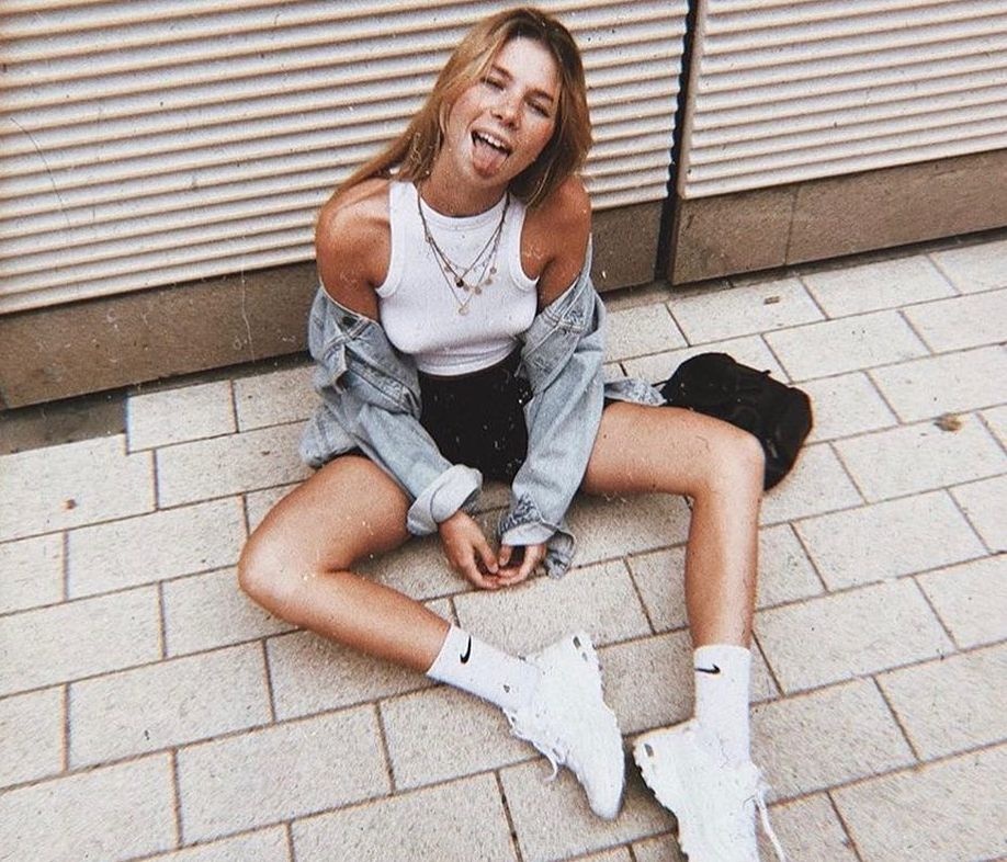 Brandy Melville: Ποιο είναι αυτό το economy brand που έχει ξετρελάνει τα κορίτσια;
