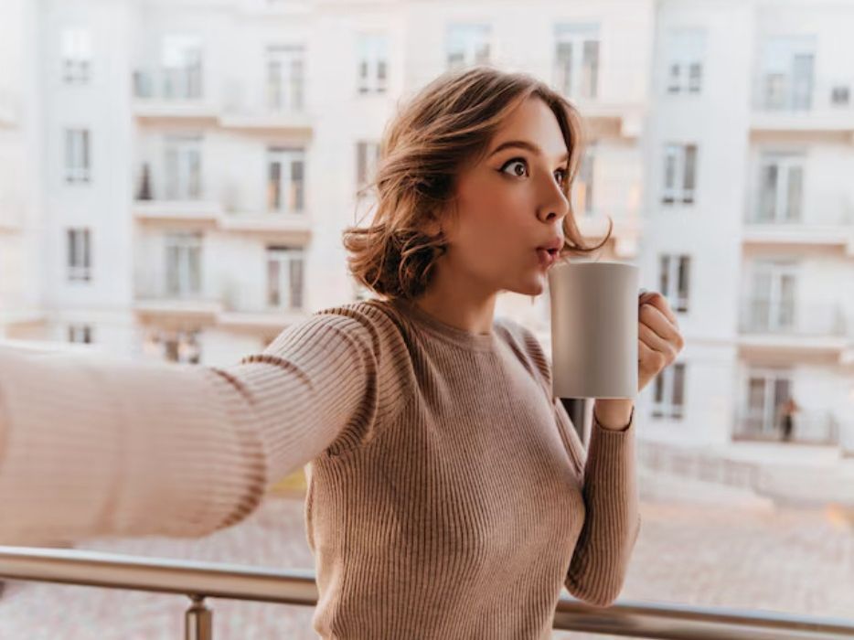 Η νούμερο ένα συνήθεια που αξίζει να κόψεις το 2026 αν έχεις άγχος