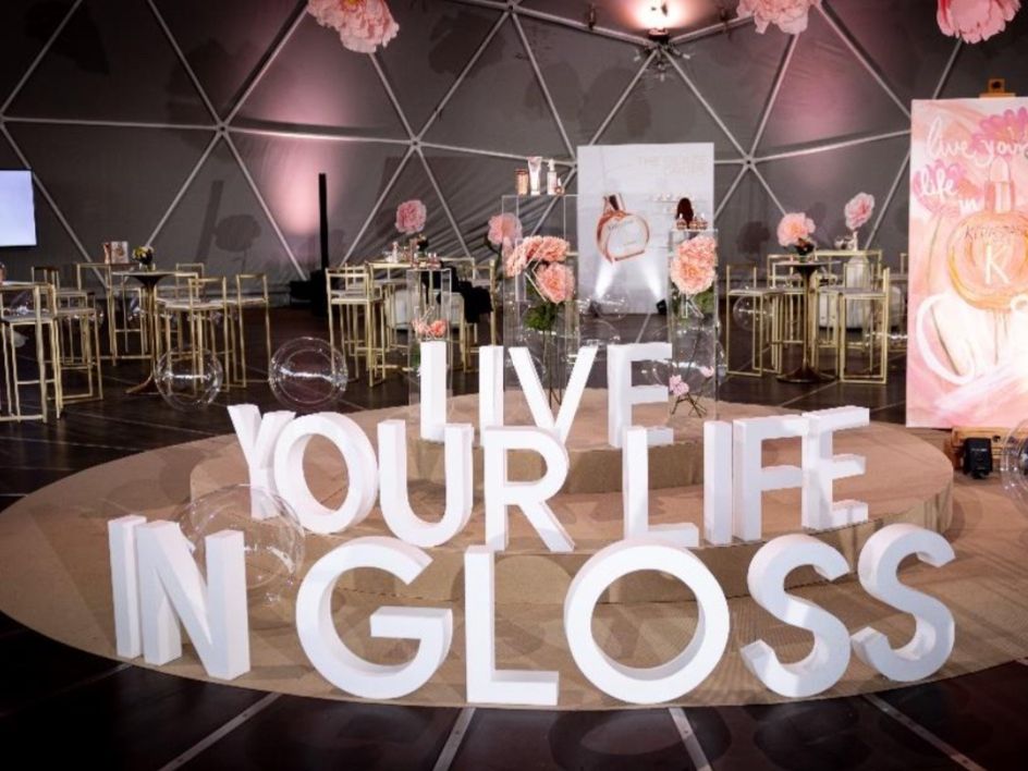 Enter the world of Gloss: Η Kérastase σάς προσκαλεί να ανακαλύψετε τον κόσμο του Gloss!