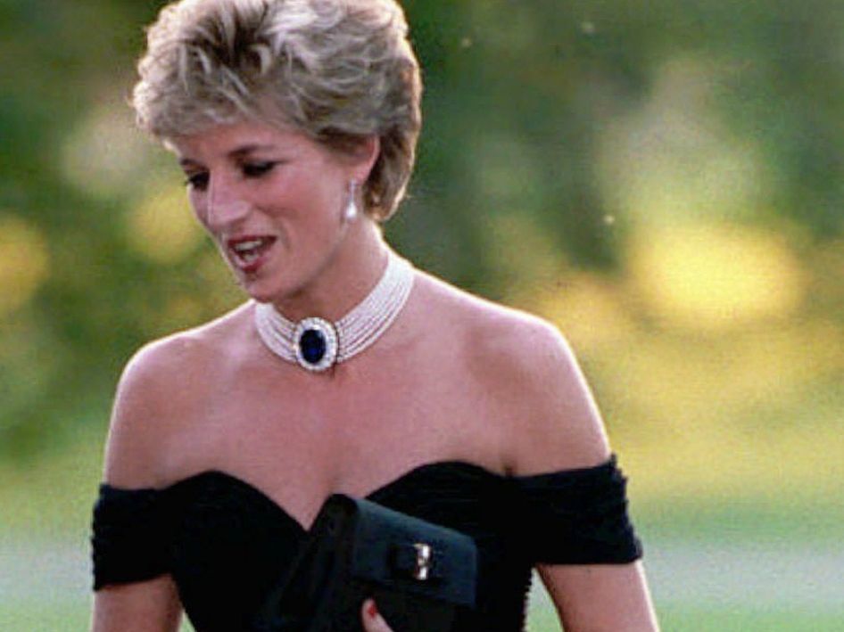 Δημοπρασία για τη θρυλική Jaguar της Diana: Πώς συνδέεται με το revenge φόρεμα της πριγκίπισσας;