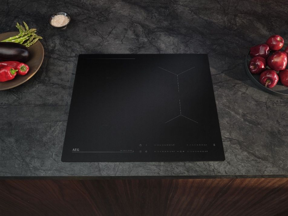 Ήξερες ότι η συνεργασία AEG x Chef Άκης Πετρετζίκης κάνει level up την εμπειρία στην κουζίνα μας;