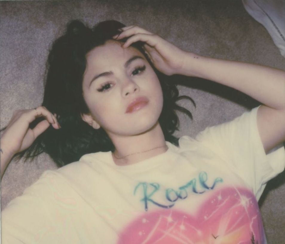 Selena Gomez: Την βλέπουμε χωρίς make up κι όμως παραμένει θεά