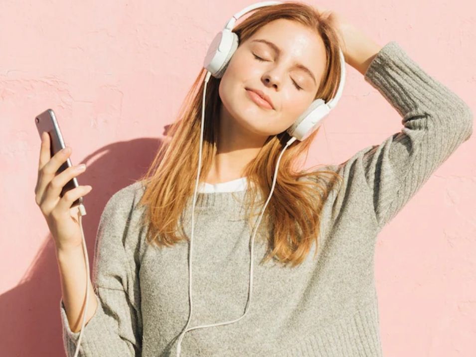 Όταν ο εγκέφαλος σού στέλνει ένα τραγούδι: Το μυστικό λεξιλόγιο του μυαλού μας