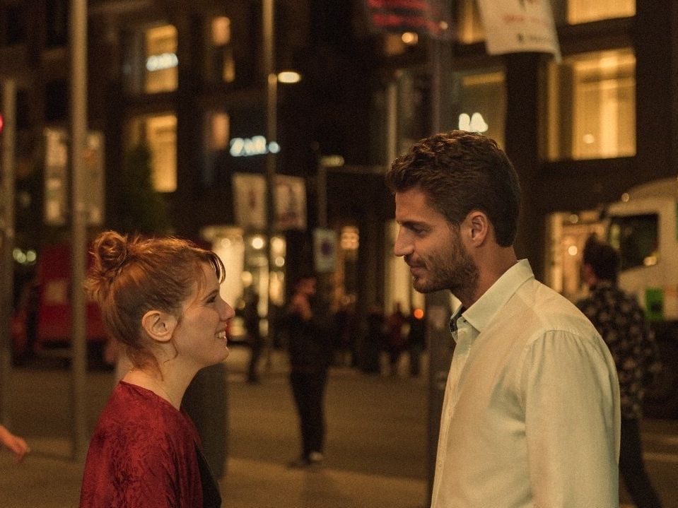 8 φράσεις όσων έχουν εξαιρετικές κοινωνικές δεξιότητες για να κάνουν τους άλλους να είναι ξεχωριστοί