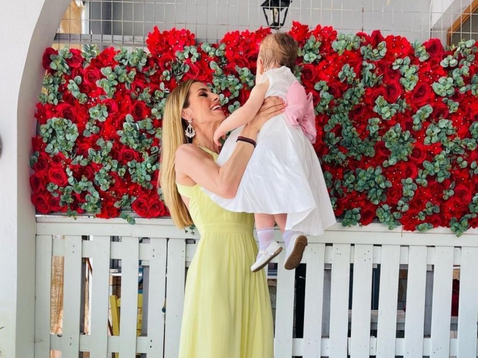 Η Ντορέττα Παπαδημητρίου έχει βρει το νόημα το οποίο συνοψίζεται στο εξής: Κατερίνα + θεία Ντο=L.F.Ε