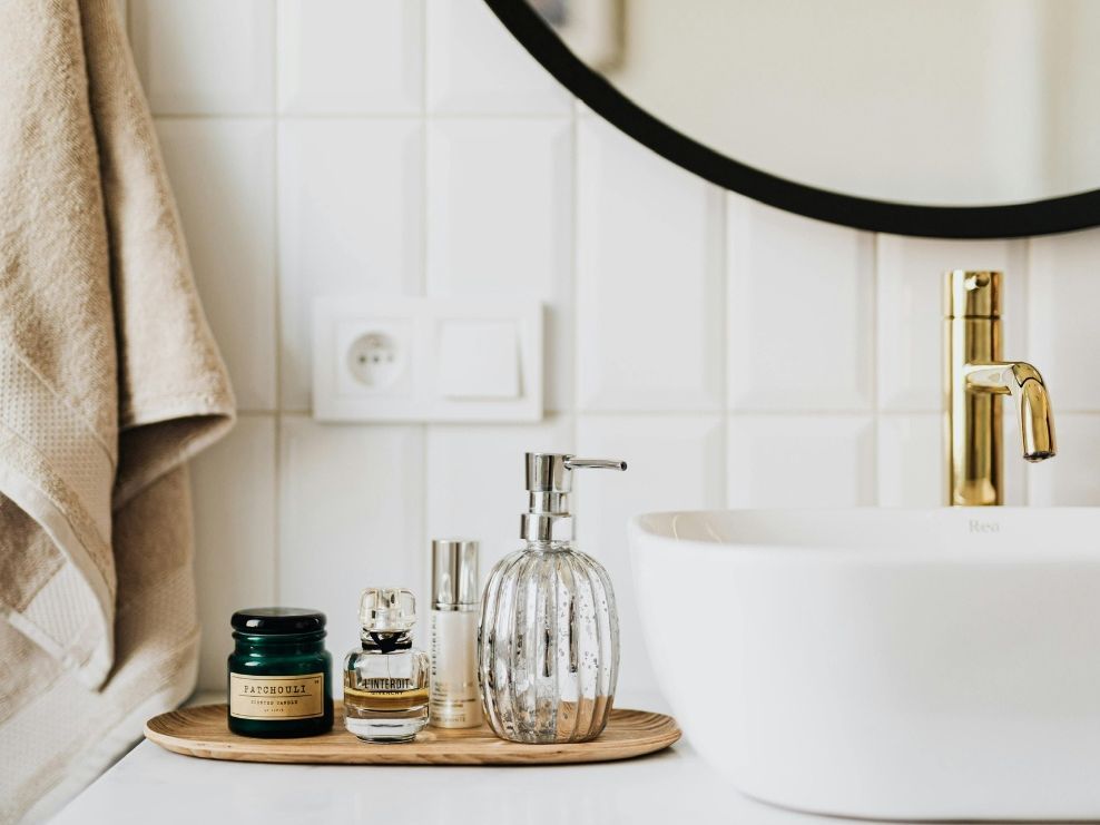 Χωρίς ξίδι και λεμόνι: Το κόλπο των υδραυλικών για να εξαφανίσεις άμεσα τα άλατα από τις βρύσες