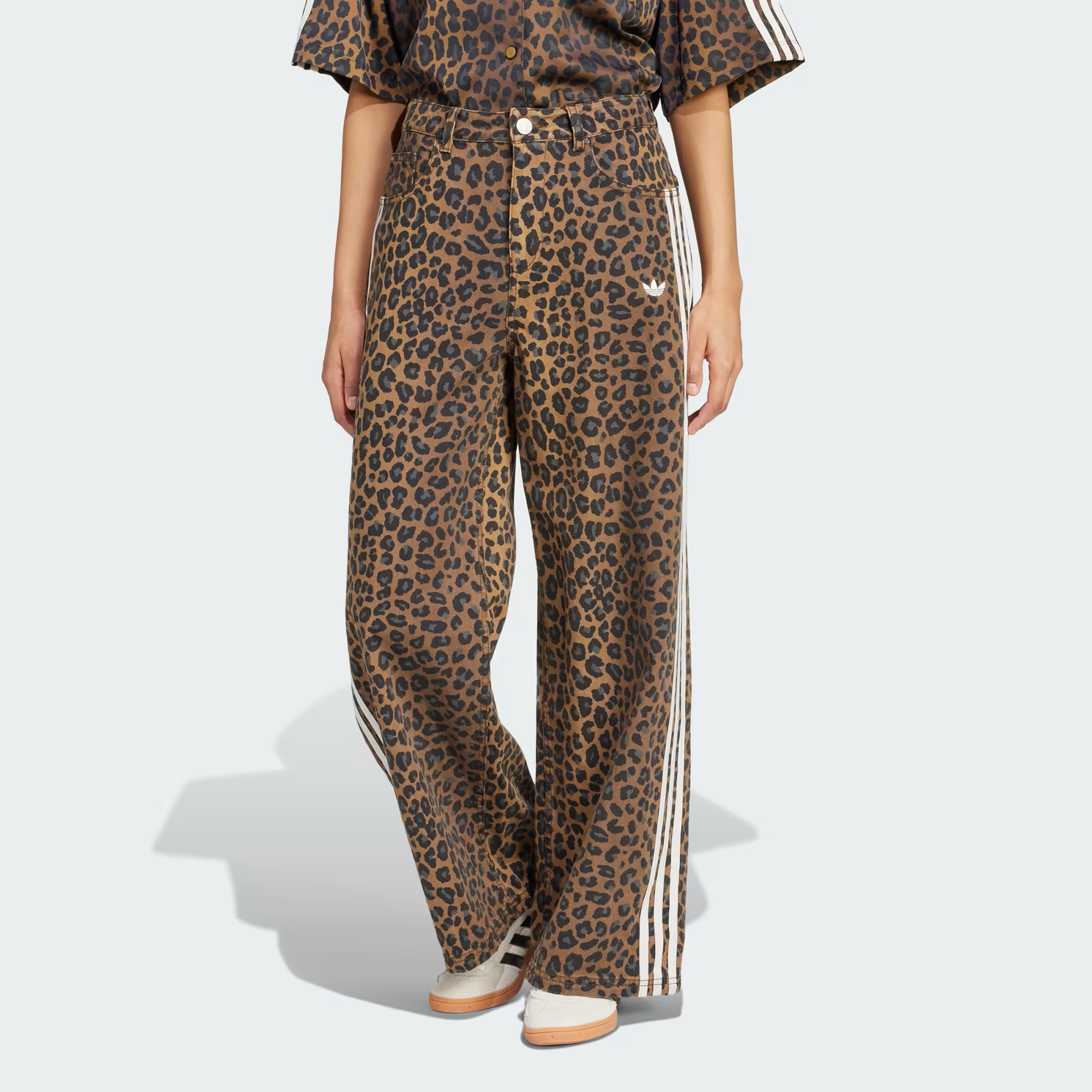 adidasoriginalsdenimloosepantspollaplaxrwmataka268021model.png