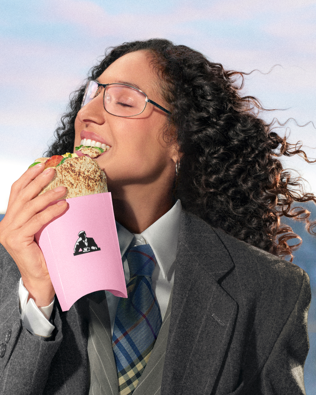 breakfast-served-socials-campaign-hero-amal-carrousel-slide-1.png